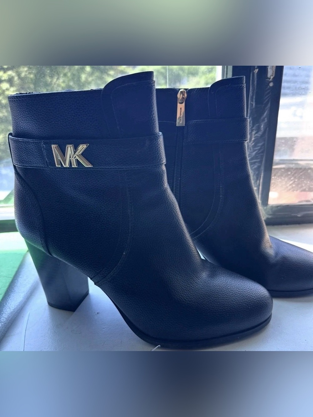 Michael Kors Black MK Logo Ankle Boots Booties - Size 9.5M (Like New)